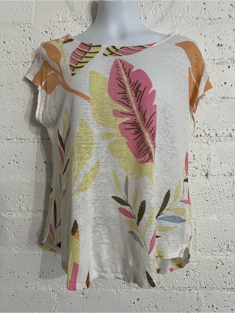 Cynthia Rowley Womens Top L White Tropical Leaves Short Sleeve 100% Linen A12